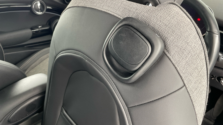 MINI Hatchback 135kW Cooper S Level 2 33kWh 3dr Auto Electric Hatchback